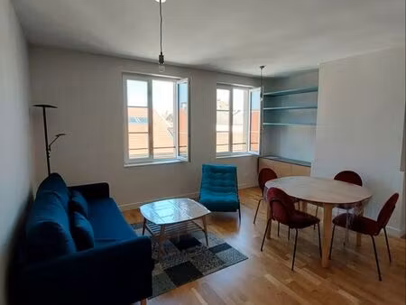 très bel appartement 2 chambres  à 10 minutes de la gare avec meubles mis à disposition