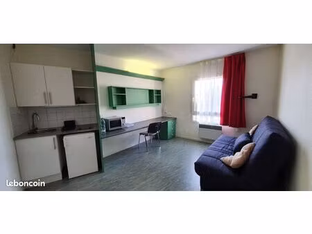 loue beau studio meublé