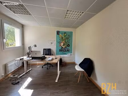 bureaux 160 m² vannes