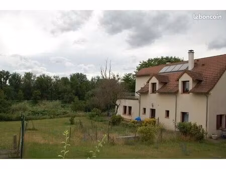 maison 7 pièces 235 m²