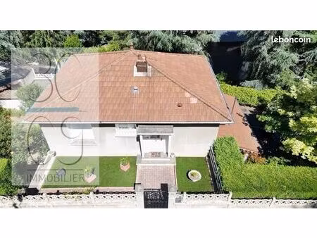 maison individuelle 3 chambres -bel air - parcelle 814m2- grand garage atelier et stationn