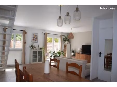 maison de 4 pièces 71 m2