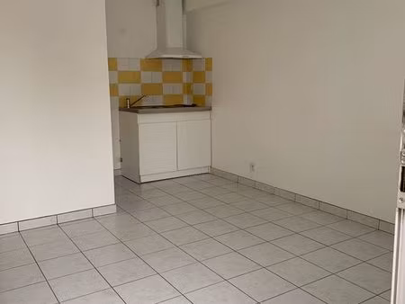 appartement t2 en hypercentre de pouancé (49420)