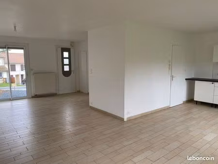 pavillon 7 pièces 98 m²