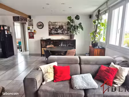 maison 6 pièces 102 m²