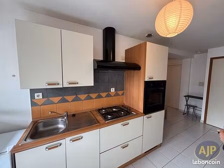 studio 1 pièce 20 m²