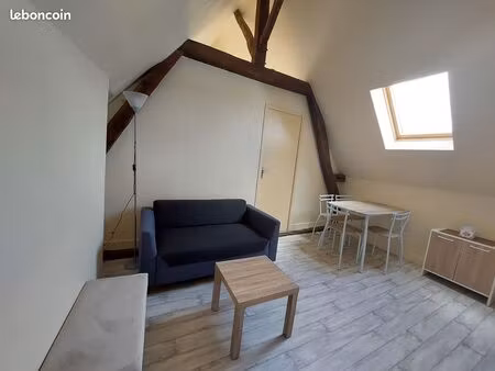 loue appartement 2 pièces saumur
