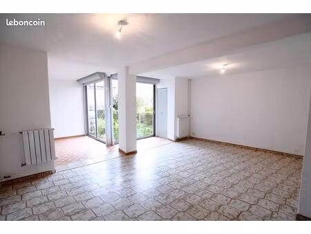 location appartement t4 la terrasse
