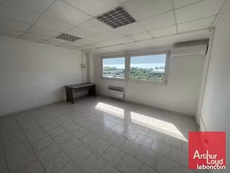 local d'activité 282 m²
