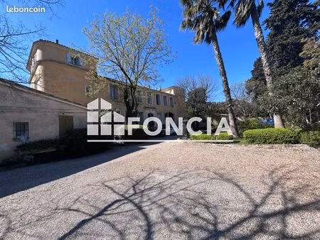 local commercial 147 m²