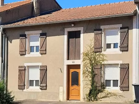 grande maison de village