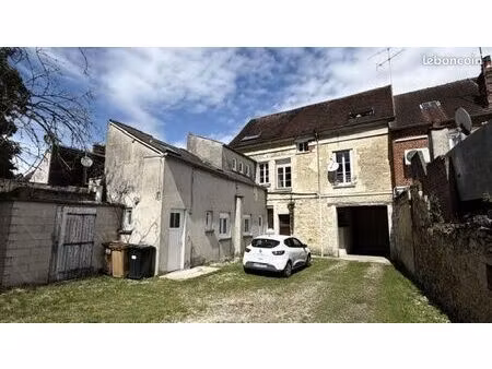 studio 1 pièce 30 m²