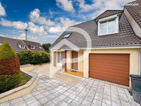 pavillon 5 pièces 93 m²