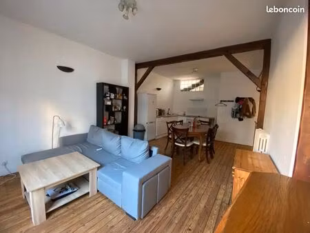 maison proche place travot