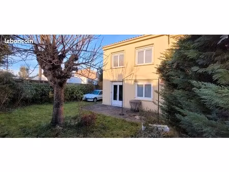 maison de ville rénovée – quartier recherché de talence