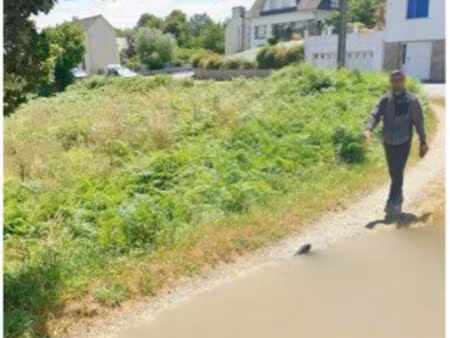 terrain proche centre 1000m2 en angle de rue