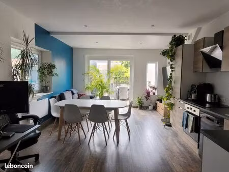 t2 50 m² avec terrasse plein sud 20 m² – lambersart métro
