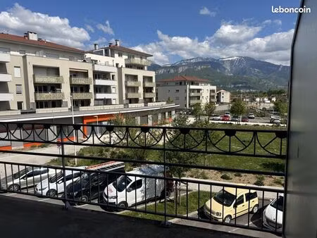 appartement 3 pièces 90 m²