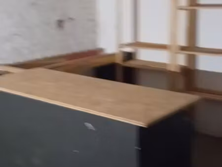 bureau   stockage  loisirs...1 piece en plus a lille