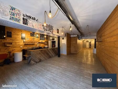 local commercial 132 m² roubaix