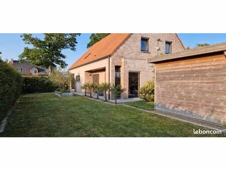belle maison familiale avec piscine