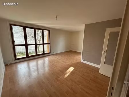 appartement 3 pièces 80 m²