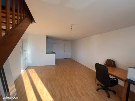 appartement en duplex - 51 08 m2 - reims cerisaie