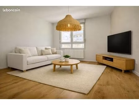 appartement 2 pièces 56 m²