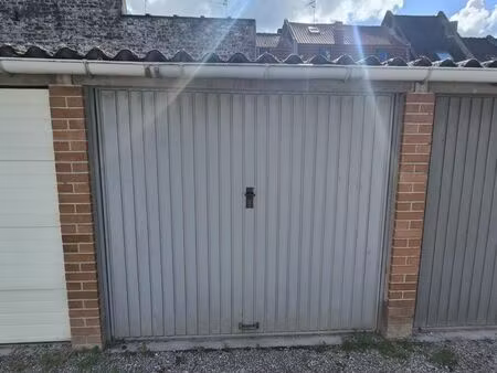 parking/box 14 m² tourcoing