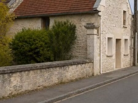 maison rieux oise  centre-ville  proche école et gare