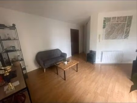 t2 residence balcon garage prive 96900