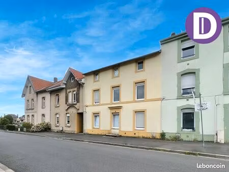 immeuble 14 pièces 223 m²