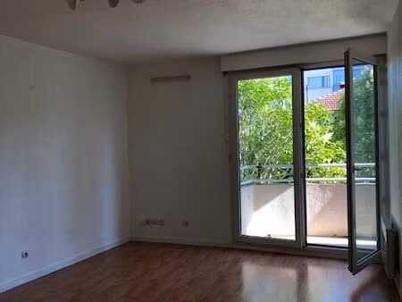 côte pavée t3 avec garage sécurisé en sous-sol