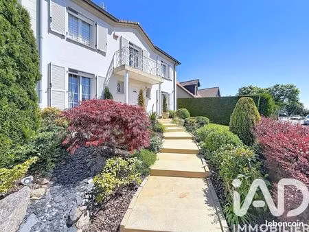 maison 6 pièces 163 m²