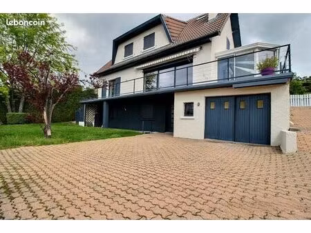 maison avec superbe vue sur la plaine