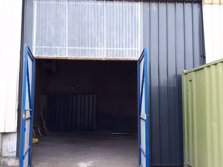 depot entrepot de stockage garage