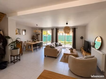 maison contemporaine d’exception – 3 chambres – jardin – garage – à 10 min de reims