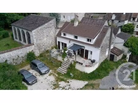maison 5 pièces 105 m²