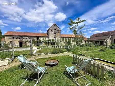 ferme 16 pièces 1 400 m²