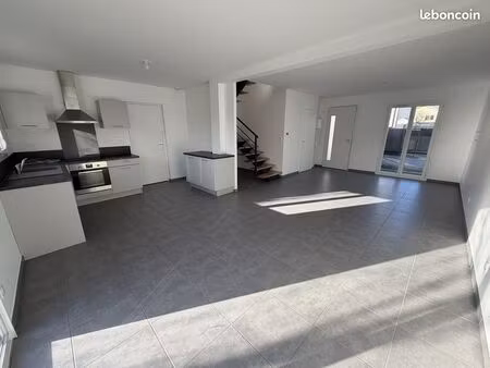 maison 4 pièces 85 m²