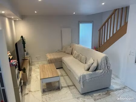 ? maison rénovée 65 m² + cour – centre vertaizon – aucun travaux