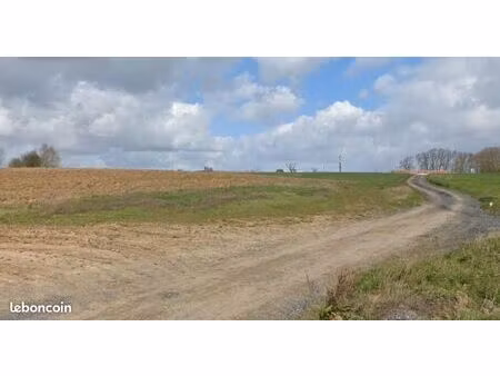 terrain 568 m² mons en pevele