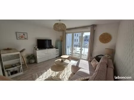studio récent avec stationnement dans résidence sécurisée - saint-andré