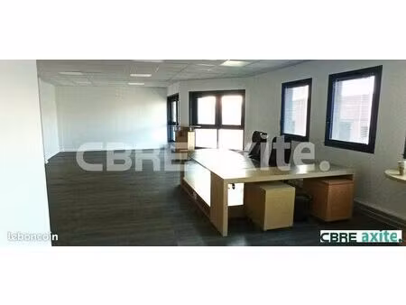 bureaux 78 m² saint quentin fallavier