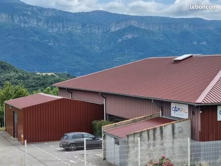 local d’activité 530 m2 tout équipé