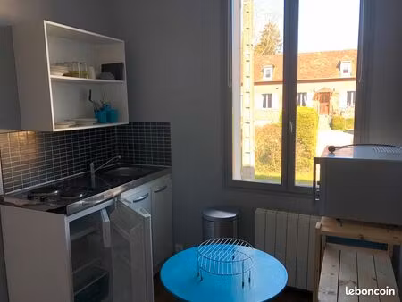 studio 25 m2 idéal étudiant-e
