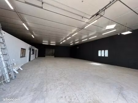 local d'activité 531 m²