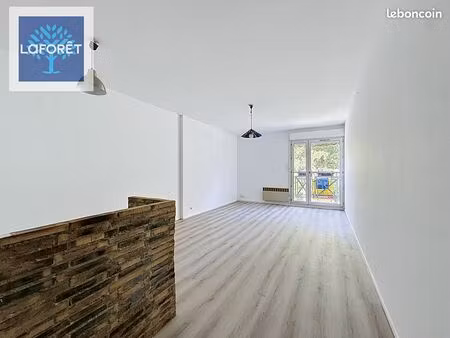 studio 1 pièce 31 m²