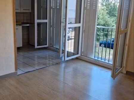 t4 - 3 chambres – 75 m² – libre immédiatement – 74 900