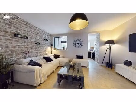 maison 8 pièces 123 m²